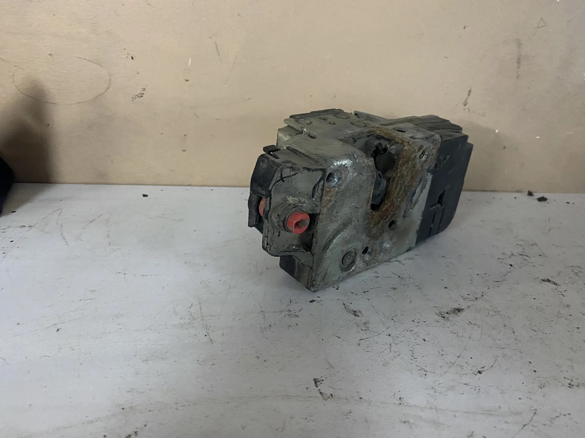 Peugeot 206 Замок двери задний правый Peugeot 206 1998-2012 (4 контакта) 9138J0