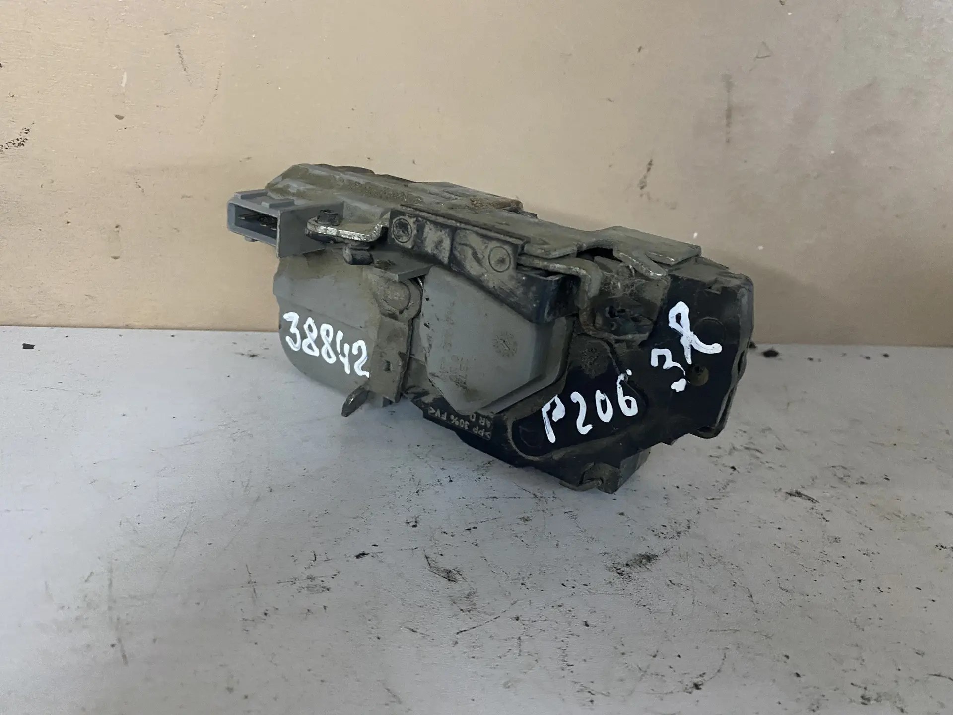 Peugeot 206 Замок двери задний правый Peugeot 206 1998-2012 (4 контакта) 9138J0