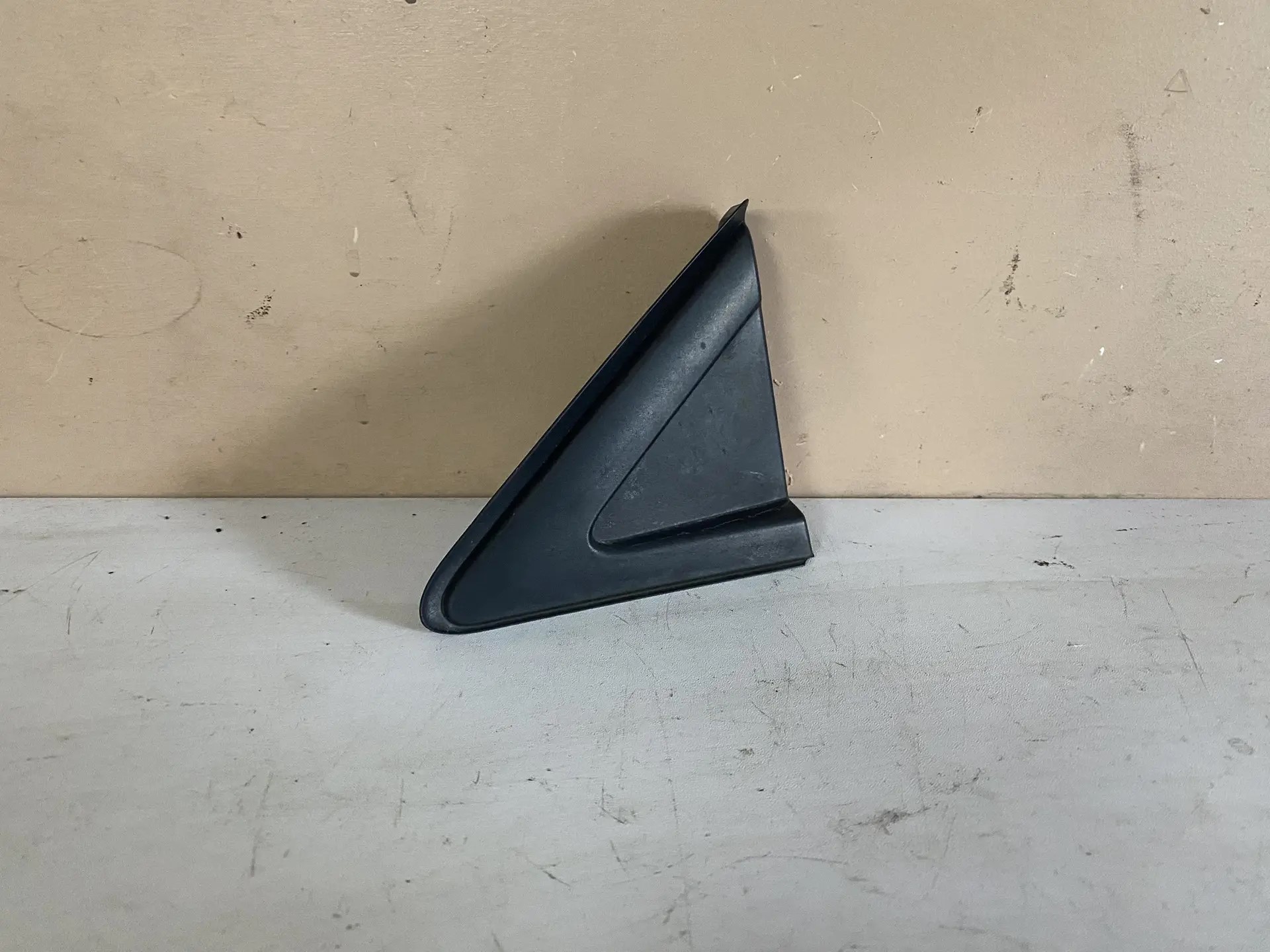 Nissan Primera P12 (2002-2007) Накладка крыла задняя правая Nissan Primera P12 2002-2007 78126AV610
