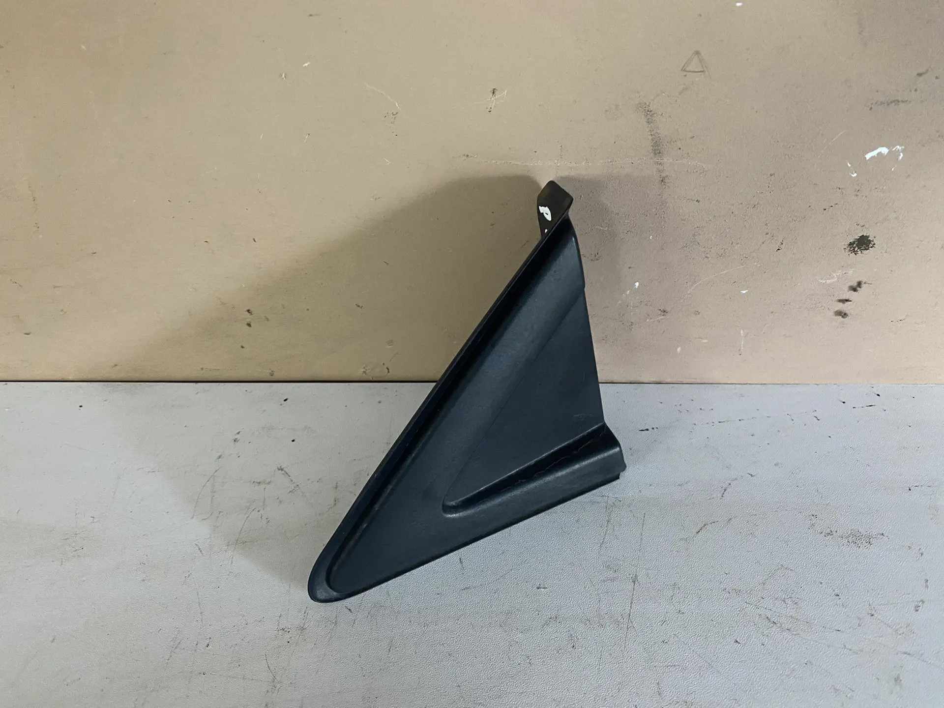 Nissan Primera P12 (2002-2007) Накладка крыла задняя правая Nissan Primera P12 2002-2007 78126AV610