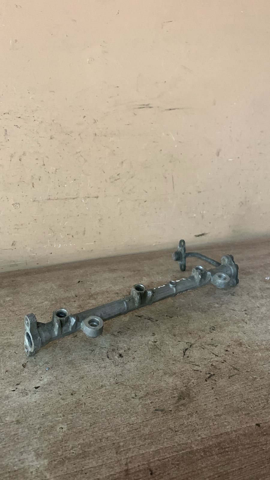 Рейка топливная (рампа)  для Mitsubishi Pajero/Montero Sport (K9) 1998-2008 MD319816