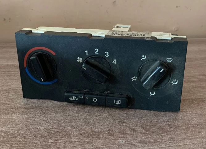Opel Astra G Блок управления печкой  Astra G 1998-2005;Zafira (F75) 1999-2005 (C КОНДИЦИОНЕРОМ BEHR )