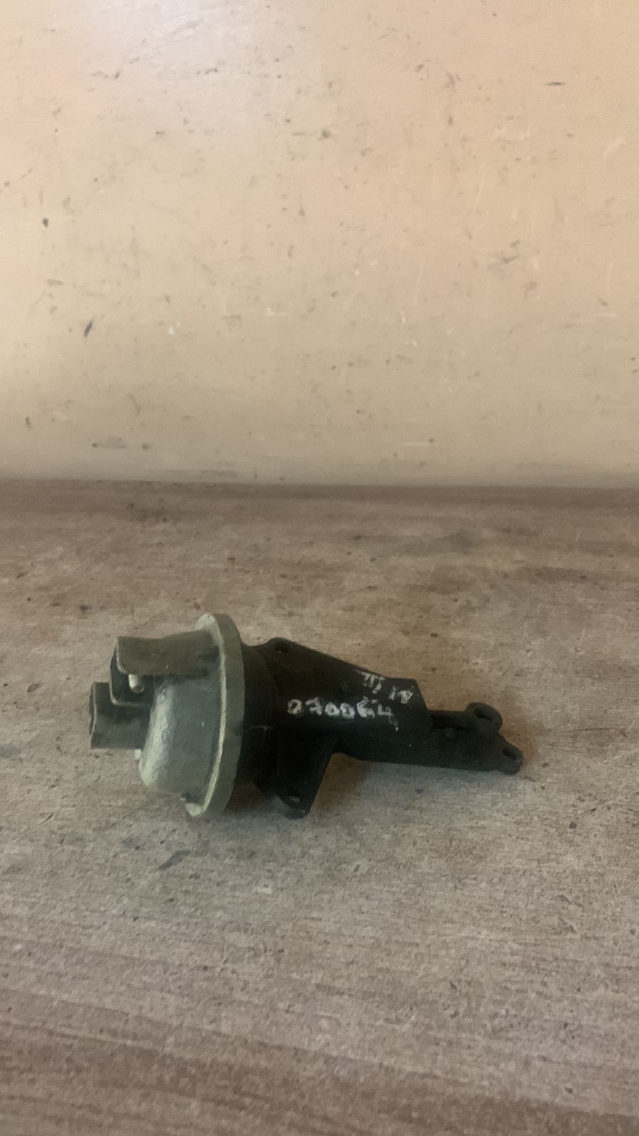Клапан коллектора Mondeo III 2000-2007 (1S7G9L492CA ;2.0L Duratec /  (145PS) ВПУСКНОГО КОЛЛЕКТОРА)
