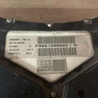 Peugeot 307 Панель приборов для Peugeot 307 2001-2007 без стекла