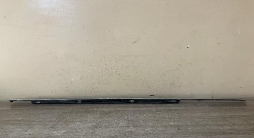 Накладка стекла заднего левого  Mercedes Benz W220 1998-2005 (ЛОНГ ХРОМ A2206900580)