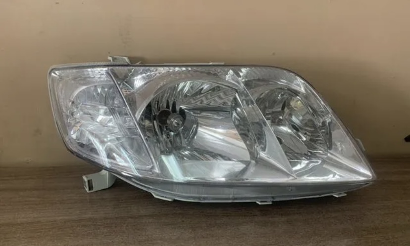 ФАРА ПРАВАЯ COROLLA/FILDER 04-06 {ПРАВЫЙ РУЛЬ+АЗИЯ} (SDN) TOYOTA COROLLA 2002- (DE/ZE120)  21211G4RLDE