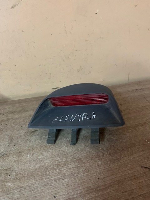 Hyundai Elantra 2000-2010 Фонарь задний (стоп-сигнал)  для Hyundai Elantra 2000-2005 (СЕДАН ) 927502D000ZE