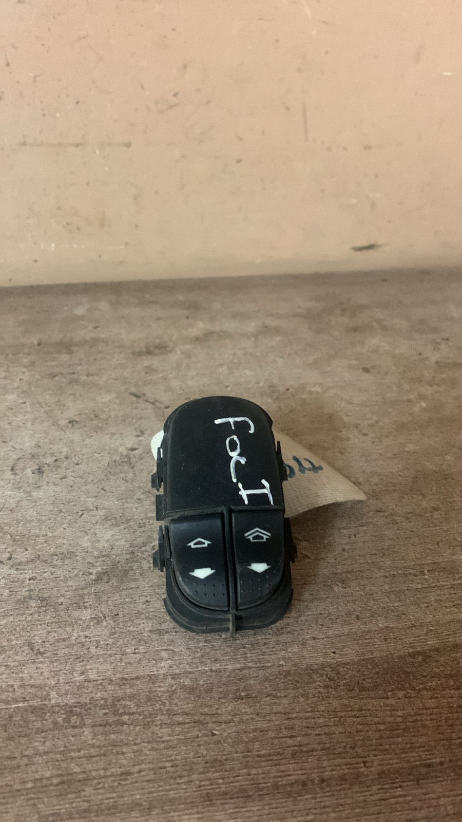 Ford FOCUS 1 Блок управления стеклоподъемниками Focus I 1998-2004 (НА 2 ДВЕРИ) (YS4T14529AB)