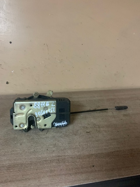 Opel Astra G Замок двери передней левой OPEL ASTRA G (1998-2005) ZAFIRA (F75) (1999-2005)  (90561151)  8 конт