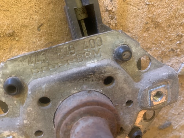 Стеклоподъемник механический задний правый Audi  100/200 [44] 1983-1991 (443839400А)
