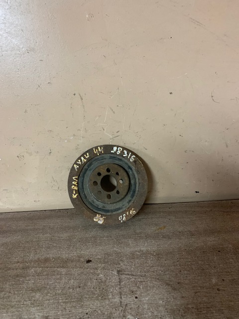 Шкив коленвала  для Audi 100/200 [44] AUDI 80 B3/ GOLF II/ PASSAT B3 ()026105243C