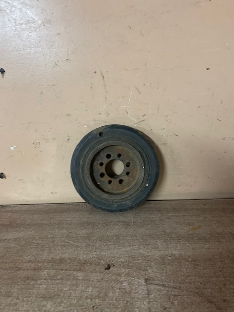 Шкив коленвала  для Audi 100/200 [44] AUDI 80 B3/ GOLF II/ PASSAT B3 ()026105243C
