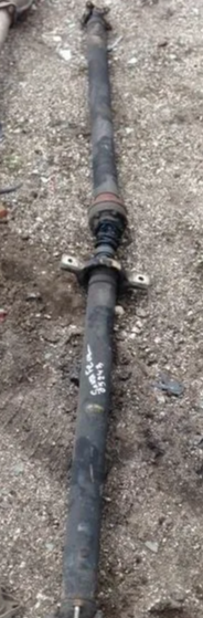Hyundai Santa Fe (CM) Вал карданный для Hyundai Santa Fe (CM) 2005-2012 (2.7i 24V G6EA; АКПП) (493002B500) Пыльник и подвесной порваны