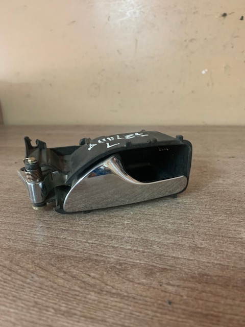 Ручка двери внутренняя левая CHERY AMULET (A15) (2006>) (ХРОМ A156105120BF)