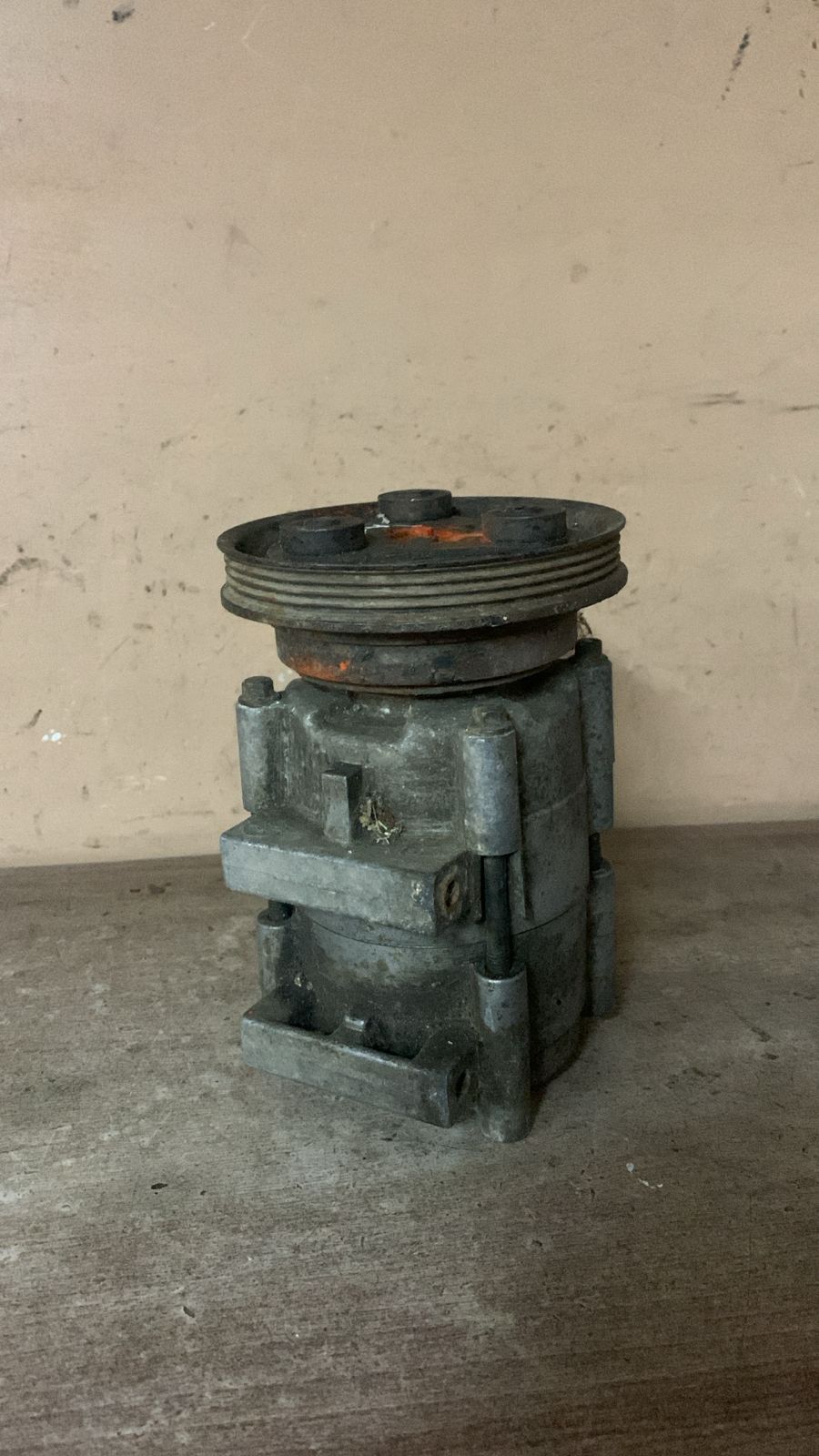 Hyundai Accent 1994-2000 Компрессор системы кондиционирования Hyundai Accent I 1994-2000 9770122000