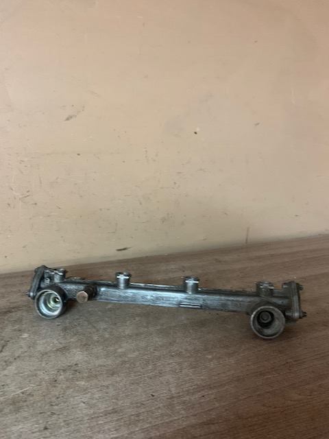 Mercedes Benz Vito (638) 1996-2003 Рейка топливная (рампа) MERCEDES BENZ W124 E-KLASSE (1993-1995) VITO  1110780745