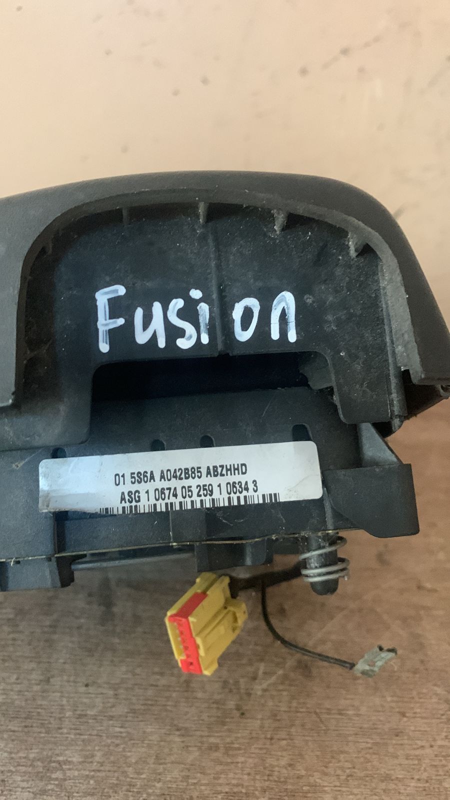 Ford Fiesta 2001-2007 Подушка безопасности в рулевое колесо Fusion 2002-2012;Fiesta 2001-2008 (ДО 2005 ГОДА ТРЕХСПИЦЕВАЯ 1379560)