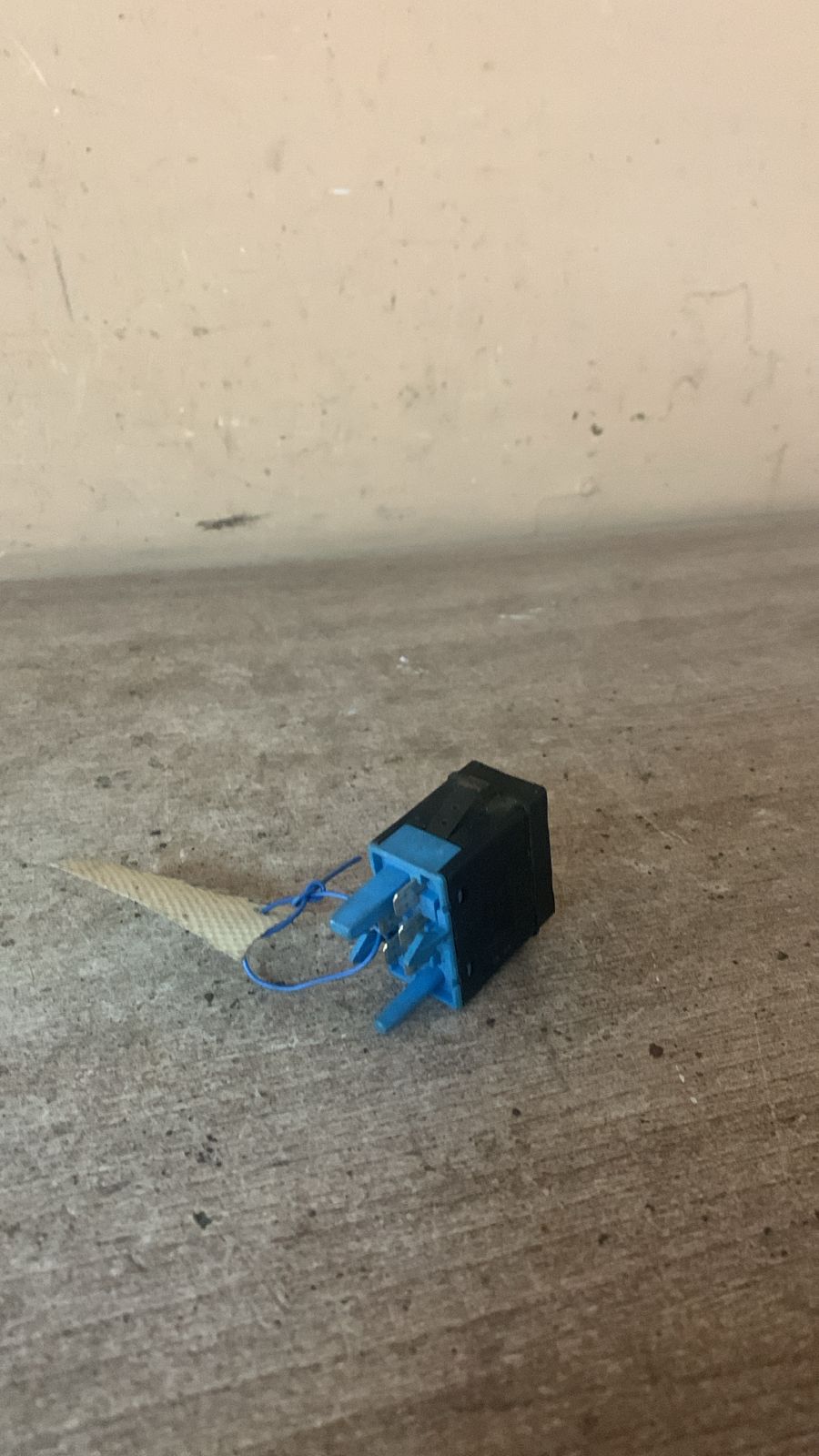 Audi A8 1994-1998 Кнопка корректора фар AUDI  A8 [4D] 1994-1998 (4D0941301)