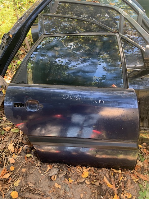 Volkswagen Passat B4 Дверь задняя правая для VW Passat [B4] 1994-1996  Цена за голую дверь  седан 3A5833056