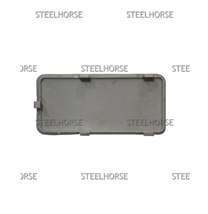 Заглушка буксировочного крюка  передняя CH-8823 Ford Fiesta 1995-2001 1106146; YS6117A989BAXWAA