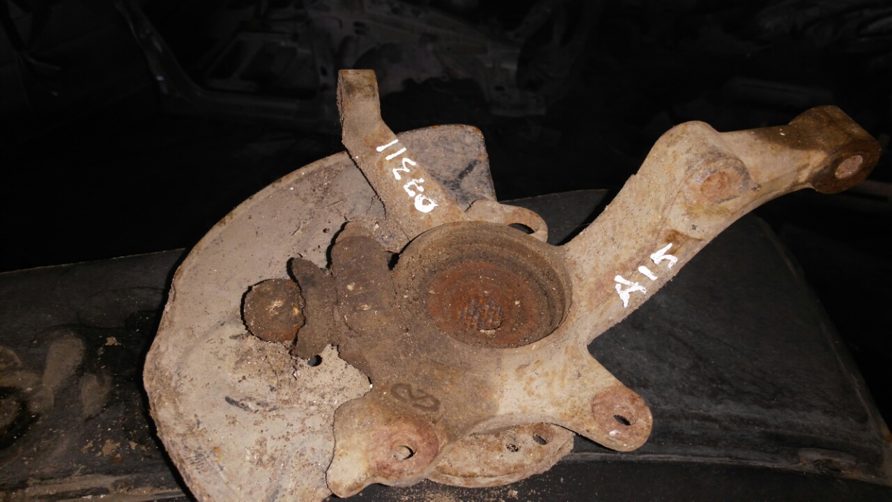 Chery Amulet (A15) Кулак поворотный передний левый для Chery Amulet (A15) 2006> под ABS (A113001012AB)